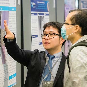 Poster presenter discusses his work at CHEST 2022